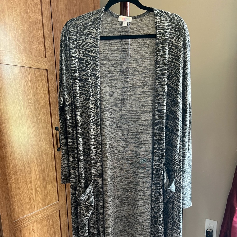 LuLaRoe Sarah duster cardigan L EUC